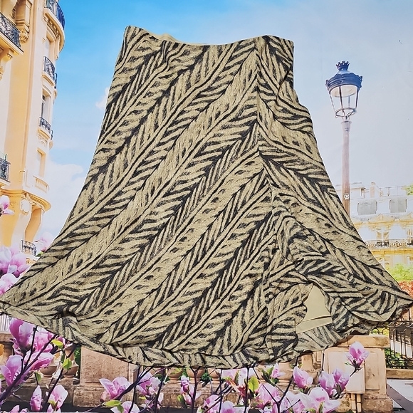 Lauren Ralph‎ Lauren Elegant Zebra Print Lined Skirt Silk Blend Size Large - Picture 2 of 5